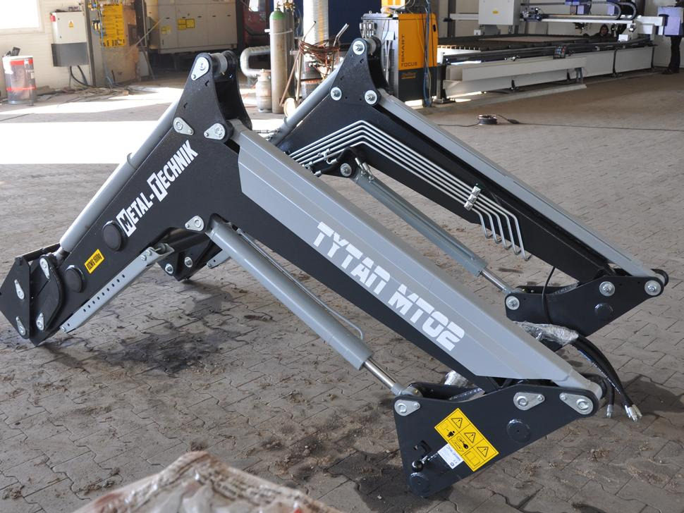 مغراف أمامي للجرار - ملحق للبيع METAL-TECHNIK Frontlader / Front loader / Chargeur frontal / Caricatore frontale / Cargador fronta / Фронтальный погрузчик / Ładowacz czołowy Tytan MT-02: صورة 9 مغراف أمامي للجرار - ملحق للبيع METAL-TECHNIK Frontlader / Front loader / Chargeur frontal / Caricatore frontale / Cargador fronta / Фронтальный погрузчик / Ładowacz czołowy Tytan MT-02: صورة 9