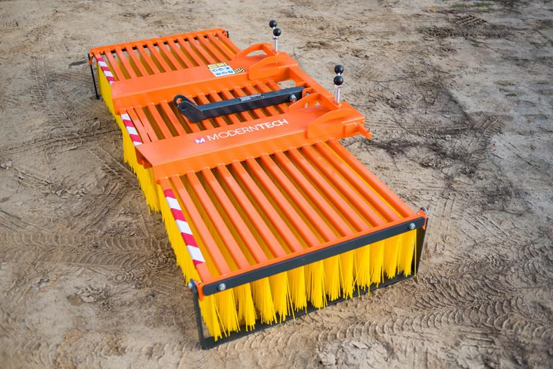 Moderntech Kehrmaschine / Sweeper / Balayeuse / Spazzolatrice / Подметальная машина / Zamiatarka 3 m - سياره كنس شوارع - مقشة: صورة 5 Moderntech Kehrmaschine / Sweeper / Balayeuse / Spazzolatrice / Подметальная машина / Zamiatarka 3 m - سياره كنس شوارع - مقشة: صورة 5