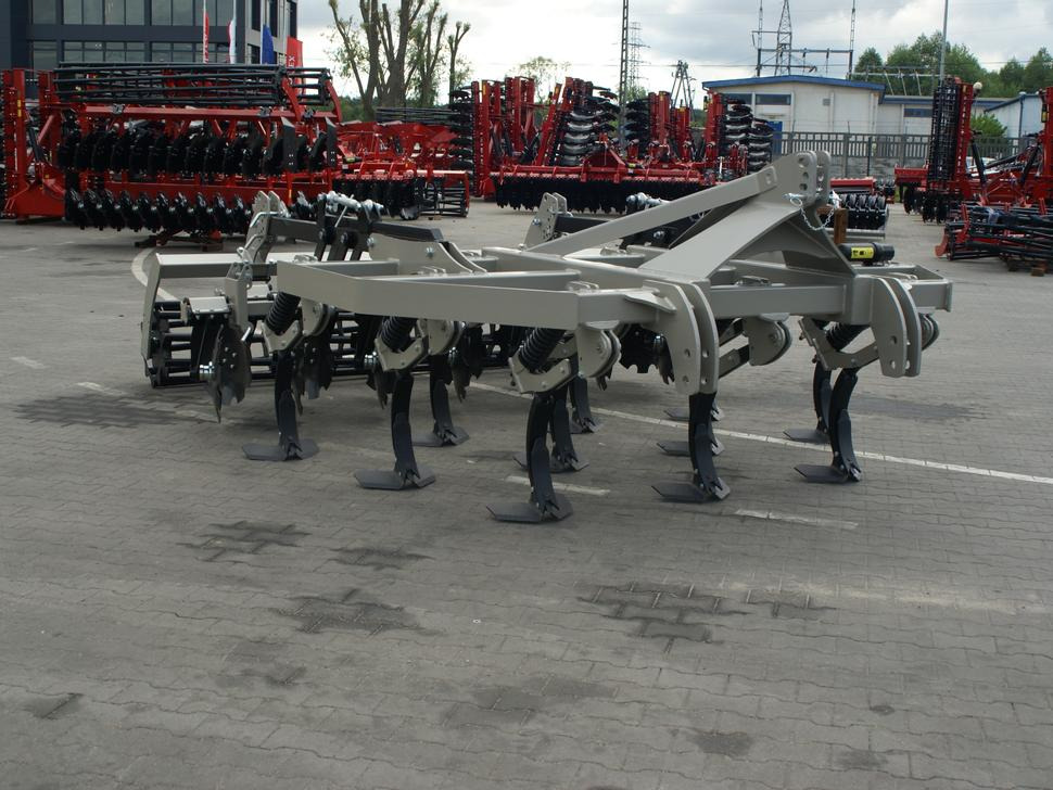 ROLEX Flügelschargrubber / No-till cultivator / Dechaumeur à dents / Aratri stoppiatori / Cultivador sin labranza / Культиватор No-till / Kultywator bezorkowy 3 m - آلة حراثة: صورة 5 ROLEX Flügelschargrubber / No-till cultivator / Dechaumeur à dents / Aratri stoppiatori / Cultivador sin labranza / Культиватор No-till / Kultywator bezorkowy 3 m - آلة حراثة: صورة 5