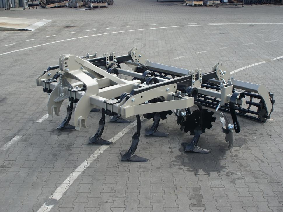 ROLEX Flügelschargrubber / Stubble cultivator / Dechaumeur à dents / Стерневой культиватор / Agregat podorywkowy 3 m - آلة حراثة: صورة 1 ROLEX Flügelschargrubber / Stubble cultivator / Dechaumeur à dents / Стерневой культиватор / Agregat podorywkowy 3 m - آلة حراثة: صورة 1