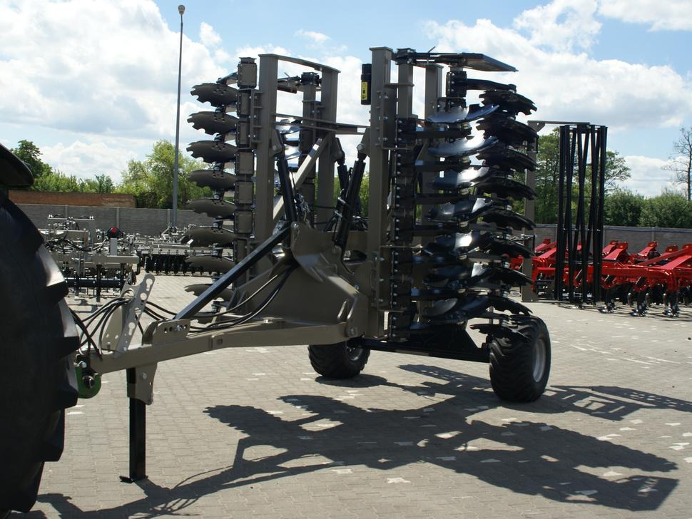 ROLEX Hydraulische Scheibenegge / Hydraulic discs harrow / Dechaumeur à disques / Erpice a dischi / Гидравлическая дисковая борона / Brona talerzowa hydraulicznie składana ciężka 4 m - مسفلة قرصية: صورة 2 ROLEX Hydraulische Scheibenegge / Hydraulic discs harrow / Dechaumeur à disques / Erpice a dischi / Гидравлическая дисковая борона / Brona talerzowa hydraulicznie składana ciężka 4 m - مسفلة قرصية: صورة 2