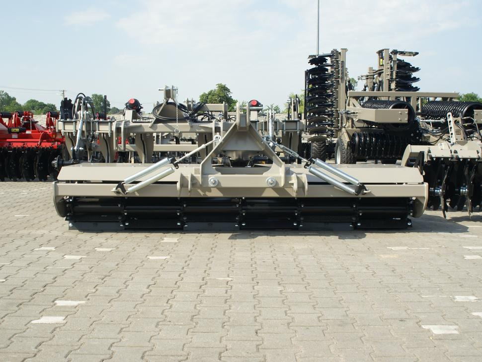 ROLEX Messerwalze / Knife roller cutter / Rouleau couteau / Rullo a coltelli / Каток ножничного типа тандем передний / Wał nożowy cutter tandem front 3 m - مدحلة زراعية: صورة 4 ROLEX Messerwalze / Knife roller cutter / Rouleau couteau / Rullo a coltelli / Каток ножничного типа тандем передний / Wał nożowy cutter tandem front 3 m - مدحلة زراعية: صورة 4