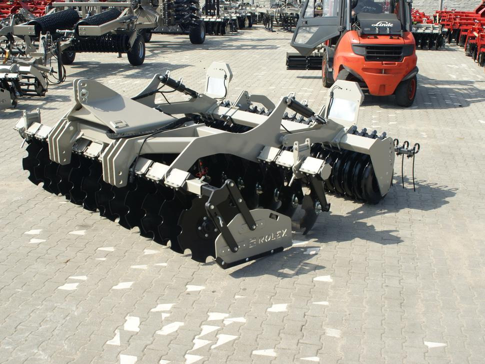 ROLEX Scheibenegge / Discs harrow / Dechaumeur à disques / Erpice a dischi / Дисковая борона / Brona talerzowa 3 m - مسفلة قرصية: صورة 1 ROLEX Scheibenegge / Discs harrow / Dechaumeur à disques / Erpice a dischi / Дисковая борона / Brona talerzowa 3 m - مسفلة قرصية: صورة 1