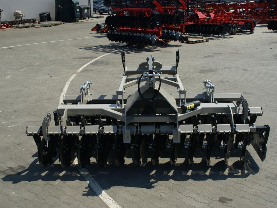 Rolex Scheibenegge / Disc harrow with hydropack / Déchaumeur à disques avec support semoir / Erpice a dischi / Cultivador de discos con hydropack / Дисковая борона с гидропаком 3 m - مسفلة قرصية: صورة 5 Rolex Scheibenegge / Disc harrow with hydropack / Déchaumeur à disques avec support semoir / Erpice a dischi / Cultivador de discos con hydropack / Дисковая борона с гидропаком 3 m - مسفلة قرصية: صورة 5