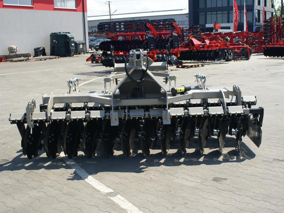 Rolex Scheibenegge / Disc harrow with hydropack / Déchaumeur à disques avec support semoir / Erpice a dischi / Cultivador de discos con hydropack / Дисковая борона с гидропаком 3 m - مسفلة قرصية: صورة 4 Rolex Scheibenegge / Disc harrow with hydropack / Déchaumeur à disques avec support semoir / Erpice a dischi / Cultivador de discos con hydropack / Дисковая борона с гидропаком 3 m - مسفلة قرصية: صورة 4