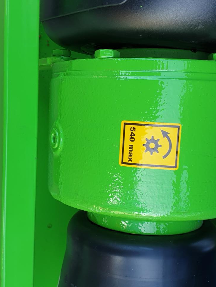 عربة ذاتية التحميل للبيع  ZAMET Mähladewagen / Green forage mower / Remorque autochargeuse / Autocaricante / Самозагружающийся прицеп с косилкой / Przyczepa samozaładowcza z kosiarką bebnową T635: صورة 19
