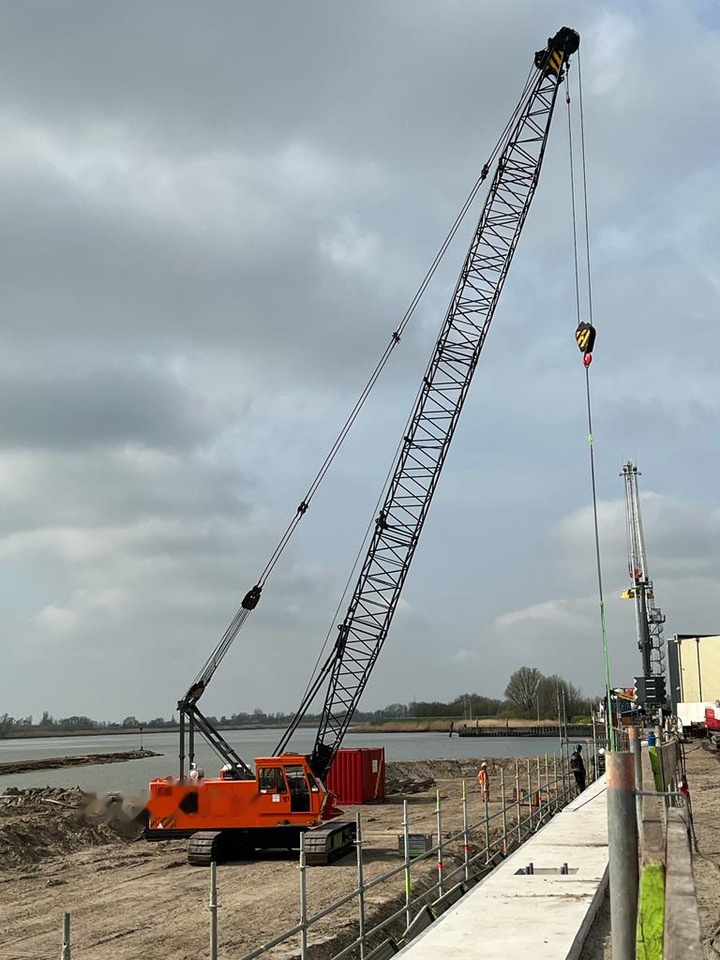 Hitachi KH 125-3 - رافعة زاحفة: صورة 5 Hitachi KH 125-3 - رافعة زاحفة: صورة 5