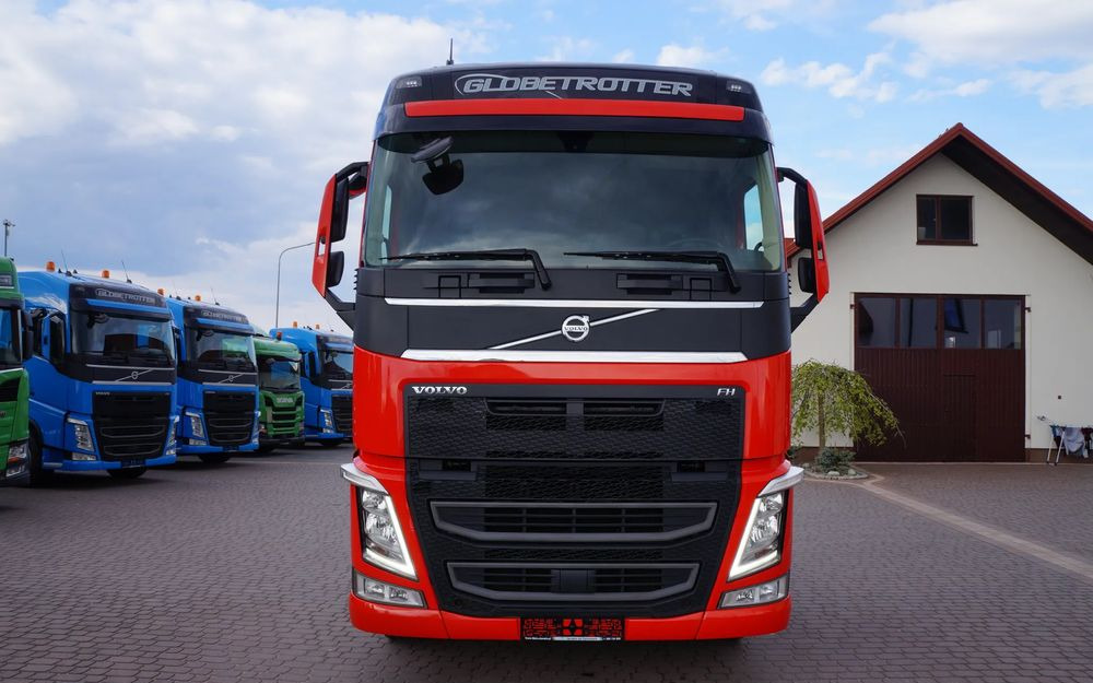 Volvo FH 4 EURO 6 GLOBETROTTER NISKI PRZEBIEG PEŁEN SERWIS - رأس تريلا: صورة 2 Volvo FH 4 EURO 6 GLOBETROTTER NISKI PRZEBIEG PEŁEN SERWIS - رأس تريلا: صورة 2