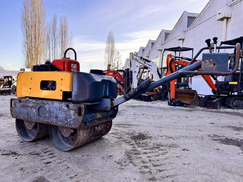 BELLE GROUP Compacteur à main - بكرة أسطوانية صغيرة: صورة 2 BELLE GROUP Compacteur à main - بكرة أسطوانية صغيرة: صورة 2