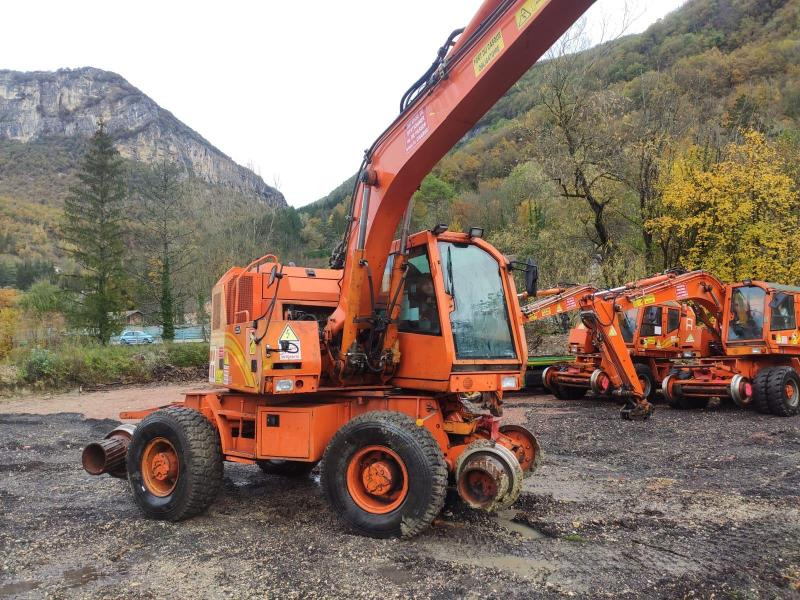 CASE Pelle Rail Route (PRIX POSSIBLE POUR LE LOT) - حفار ذو عجلات: صورة 5 CASE Pelle Rail Route (PRIX POSSIBLE POUR LE LOT) - حفار ذو عجلات: صورة 5