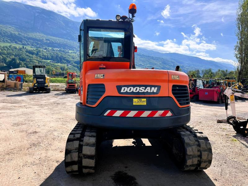 Doosan DX85R-3 PELLE A CHENILLES 8,5T PELLE A CHENILLES 8,5T - حفار زاحف: صورة 4 Doosan DX85R-3 PELLE A CHENILLES 8,5T PELLE A CHENILLES 8,5T - حفار زاحف: صورة 4