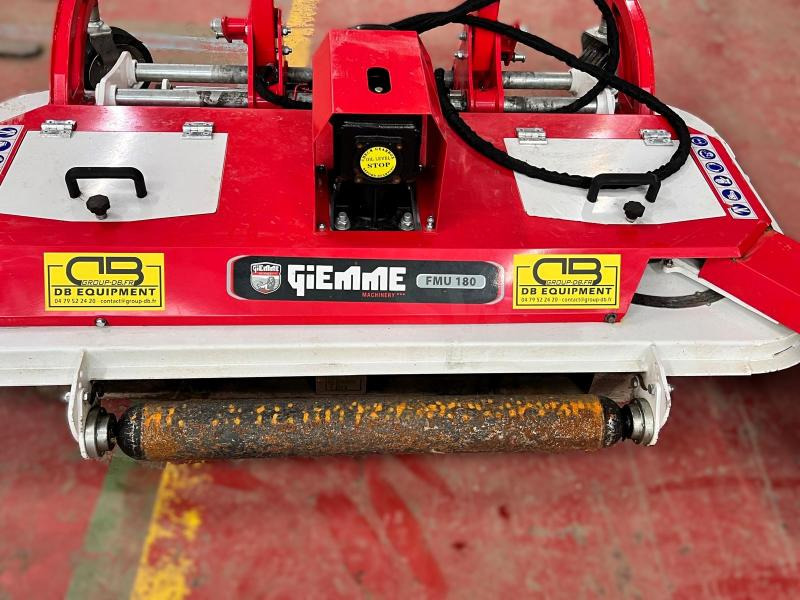Giemme FMU180 Tondeuse portée attache 3 points pour tracteur - التقطيع جزازة: صورة 2 Giemme FMU180 Tondeuse portée attache 3 points pour tracteur - التقطيع جزازة: صورة 2