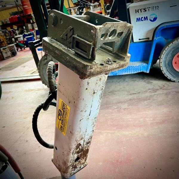 Marteau brise roche hydraulique BRH pour pelle 2 a 4T - مطرقة هيدروليكية: صورة 2 Marteau brise roche hydraulique BRH pour pelle 2 a 4T - مطرقة هيدروليكية: صورة 2
