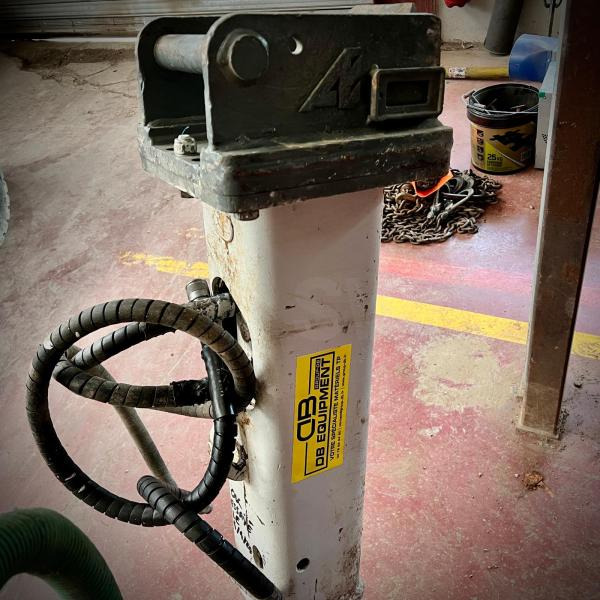 مطرقة هيدروليكية Marteau brise roche hydraulique BRH pour pelle 2 a 4T: صورة 6
