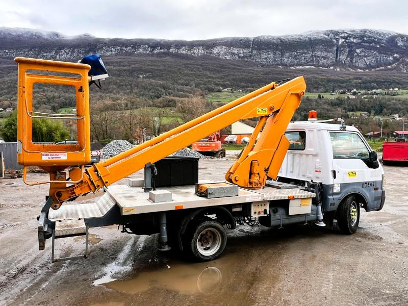 Mazda Bongo Fourgon Nacelle 14,5m - منصة جومحمولةية, شاحنة توصيل مغلقة: صورة 5 Mazda Bongo Fourgon Nacelle 14,5m - منصة جومحمولةية, شاحنة توصيل مغلقة: صورة 5