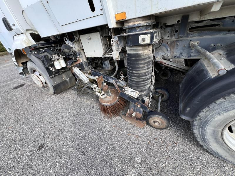 RENAULT Camion balayeur SCARAB MAJOR - سياره كنس شوارع: صورة 4 RENAULT Camion balayeur SCARAB MAJOR - سياره كنس شوارع: صورة 4
