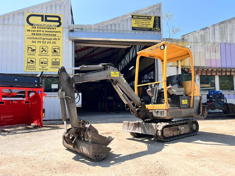 Volvo EC15 B XT MINIPELLE 1,5T - حفار صغير: صورة 1 Volvo EC15 B XT MINIPELLE 1,5T - حفار صغير: صورة 1