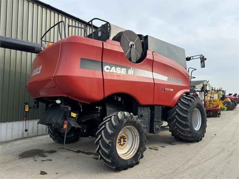 Case Axial Flow AFX 8010 c/w 30ft Header - ملحقات حصادات: صورة 2 Case Axial Flow AFX 8010 c/w 30ft Header - ملحقات حصادات: صورة 2