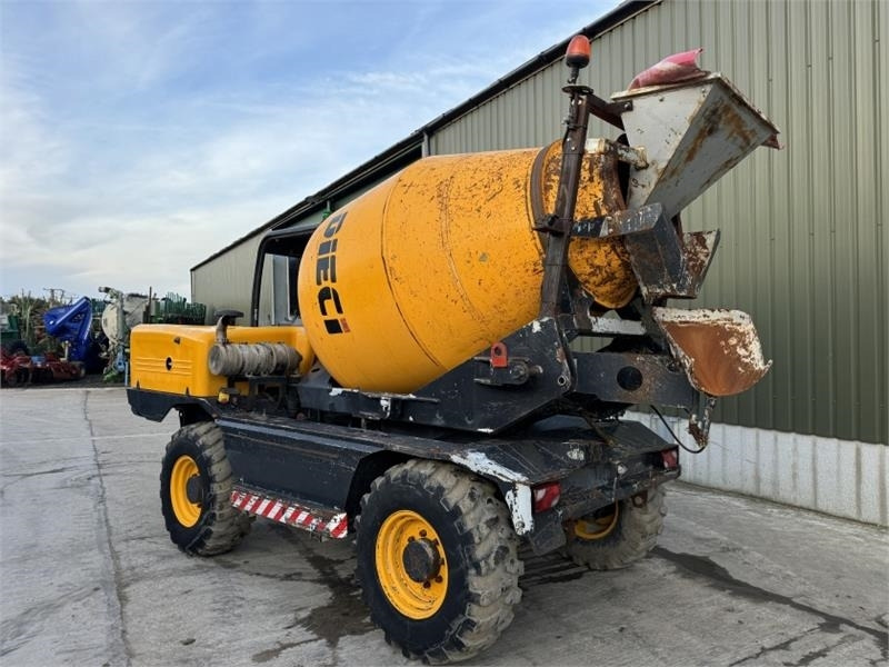 Dieci LH 683 Concrete Mixer - شاحنة مفصلية: صورة 2 Dieci LH 683 Concrete Mixer - شاحنة مفصلية: صورة 2