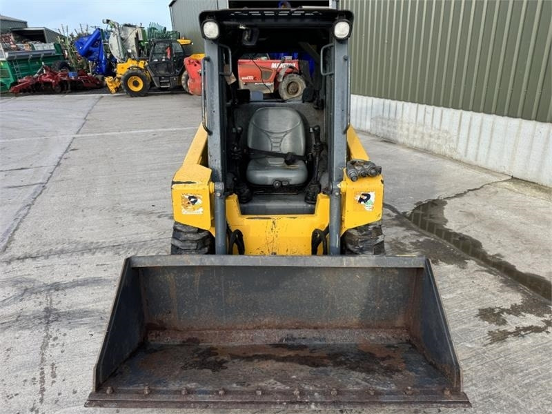 Gehl R135 Skid Steer - شيول صغير: صورة 5 Gehl R135 Skid Steer - شيول صغير: صورة 5