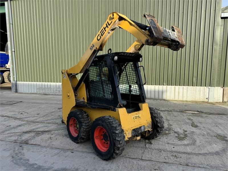 Gehl R165 Skid Steer - شيول صغير: صورة 5 Gehl R165 Skid Steer - شيول صغير: صورة 5