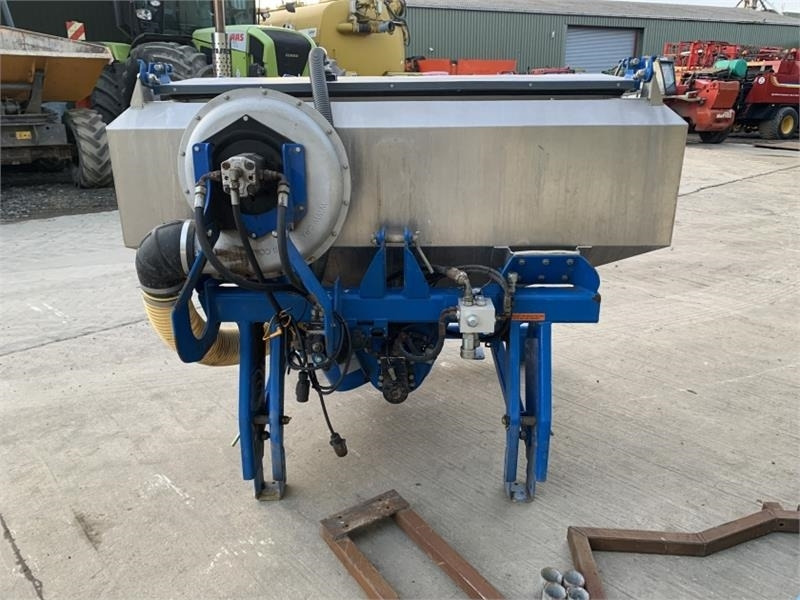 Horstine Front Fertiliser Tank - آلة نشر السماد: صورة 5 Horstine Front Fertiliser Tank - آلة نشر السماد: صورة 5