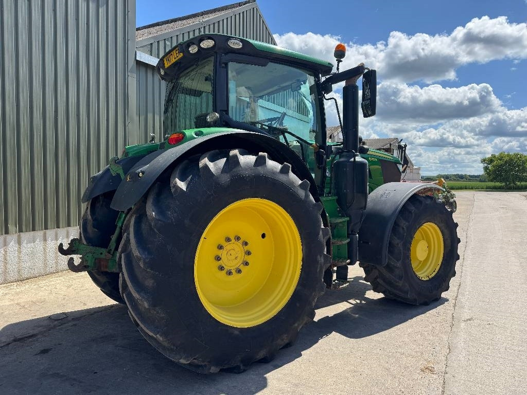 John Deere 6215 R AutoPower - جرار: صورة 4 John Deere 6215 R AutoPower - جرار: صورة 4