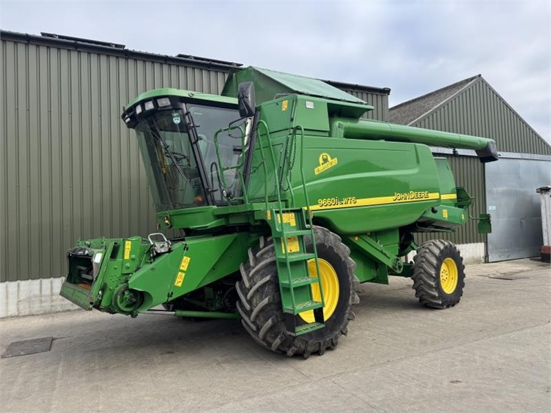 John Deere 9660i WTS Hillmaster II c/w 622R Header - ملحقات حصادات: صورة 1 John Deere 9660i WTS Hillmaster II c/w 622R Header - ملحقات حصادات: صورة 1