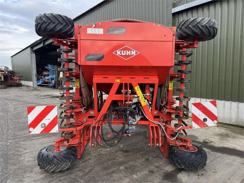 Kuhn Megant 480 Tine Drill - آلة بذر الحصاد: صورة 5 Kuhn Megant 480 Tine Drill - آلة بذر الحصاد: صورة 5