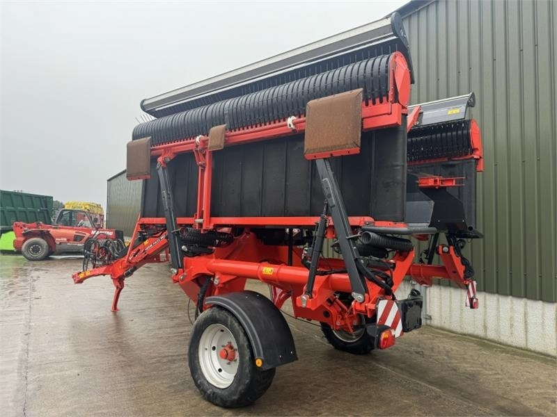 Kuhn Merge Maxx 950 Merger - نشارة الدريس/ شوكة جرف: صورة 2 Kuhn Merge Maxx 950 Merger - نشارة الدريس/ شوكة جرف: صورة 2