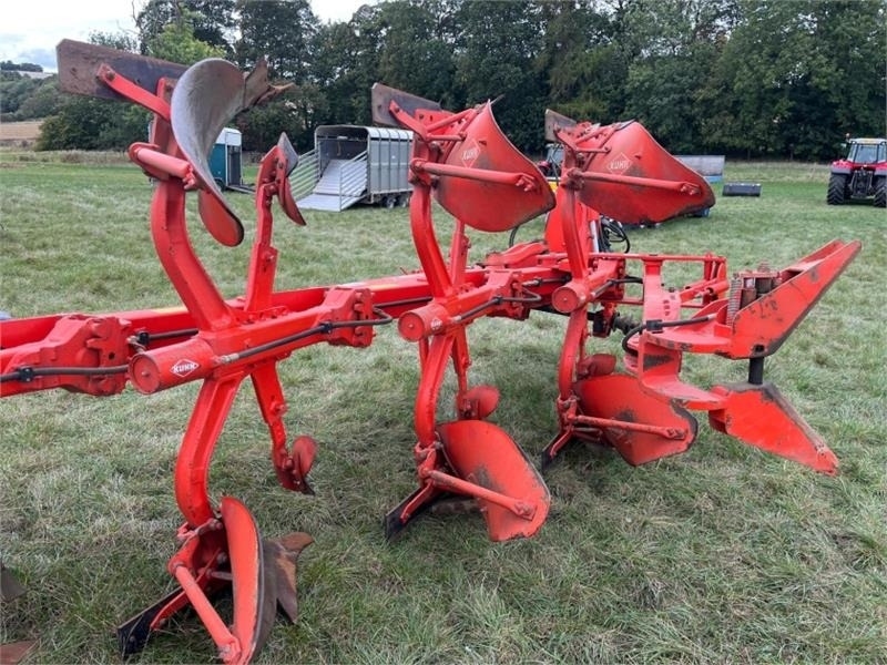 Kuhn Multi-Master 153 6 Furrow Plough - محراث: صورة 5 Kuhn Multi-Master 153 6 Furrow Plough - محراث: صورة 5
