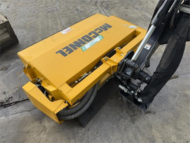 معدات الغابات McConnel 8085 Power Arm Tele VFR Hedge Cutter: صورة 6 معدات الغابات McConnel 8085 Power Arm Tele VFR Hedge Cutter: صورة 6