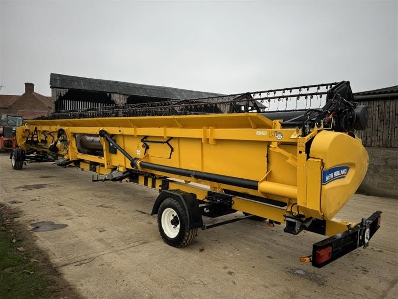 New Holland 41ft Varifeed Header - ملحقات حصادات: صورة 3 New Holland 41ft Varifeed Header - ملحقات حصادات: صورة 3