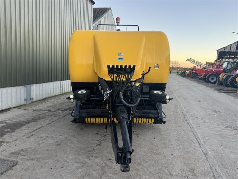 New Holland BB9060 Baler - آلة بالات مربعة: صورة 5 New Holland BB9060 Baler - آلة بالات مربعة: صورة 5