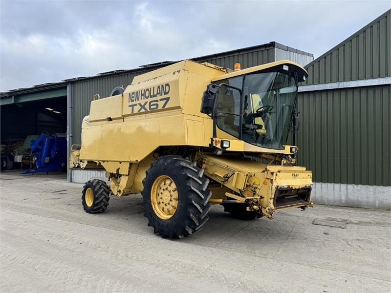 New Holland TX67 c/w 20ft Header - ملحقات حصادات: صورة 1 New Holland TX67 c/w 20ft Header - ملحقات حصادات: صورة 1