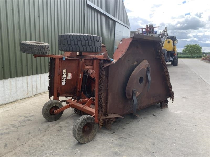 Rihno Rhino SE15-4 Batwing Topper - التقطيع جزازة/ ماكينات قطع الحشائش: صورة 2 Rihno Rhino SE15-4 Batwing Topper - التقطيع جزازة/ ماكينات قطع الحشائش: صورة 2