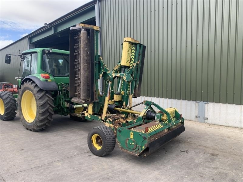 Spearhead Trident 4000 4M Folding Flail Mower - جزازة العشب: صورة 4 Spearhead Trident 4000 4M Folding Flail Mower - جزازة العشب: صورة 4