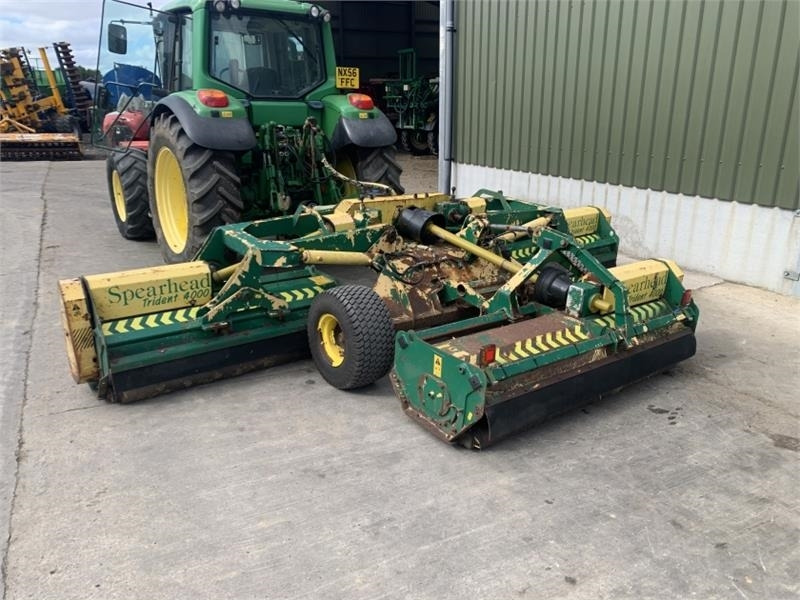 Spearhead Trident 4000 4M Folding Flail Mower - جزازة العشب: صورة 1 Spearhead Trident 4000 4M Folding Flail Mower - جزازة العشب: صورة 1