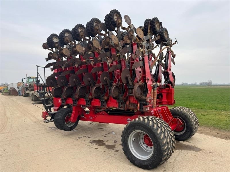 Sumo 8m DTS Direct Drill  - آلة بذر الحصاد: صورة 2 Sumo 8m DTS Direct Drill  - آلة بذر الحصاد: صورة 2