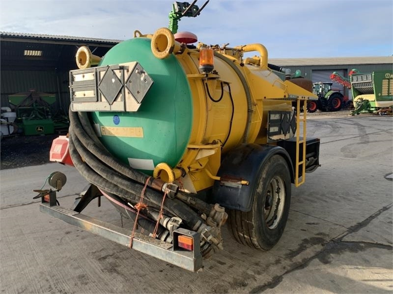 Whale Vacume Tanker - صهريج السماد السائل: صورة 5 Whale Vacume Tanker - صهريج السماد السائل: صورة 5