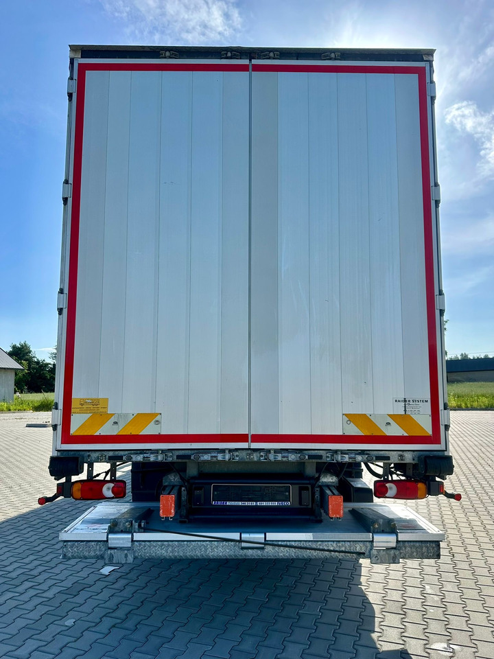 IVECO EUROCARGO 180-280 / FIRANKA / WINDA / 20 PALET / 80 TYŚ KM / 2023 ROK / 9 223 KG ŁADOWNOŚ - شاحنة ذات ستائر جانبية: صورة 5 IVECO EUROCARGO 180-280 / FIRANKA / WINDA / 20 PALET / 80 TYŚ KM / 2023 ROK / 9 223 KG ŁADOWNOŚ - شاحنة ذات ستائر جانبية: صورة 5