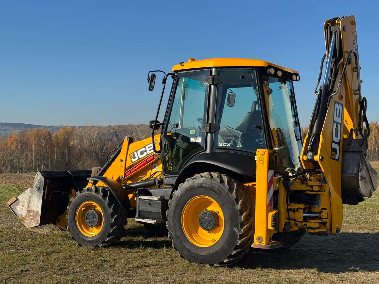 JCB 3CX / KOPARKO-ŁADOWARKA / 2019 ROK / 4200 MTH / KLIMATYZACJA / SPROWADZONA - لودر ذو محراث خلفي/ باكهو: صورة 4 JCB 3CX / KOPARKO-ŁADOWARKA / 2019 ROK / 4200 MTH / KLIMATYZACJA / SPROWADZONA - لودر ذو محراث خلفي/ باكهو: صورة 4