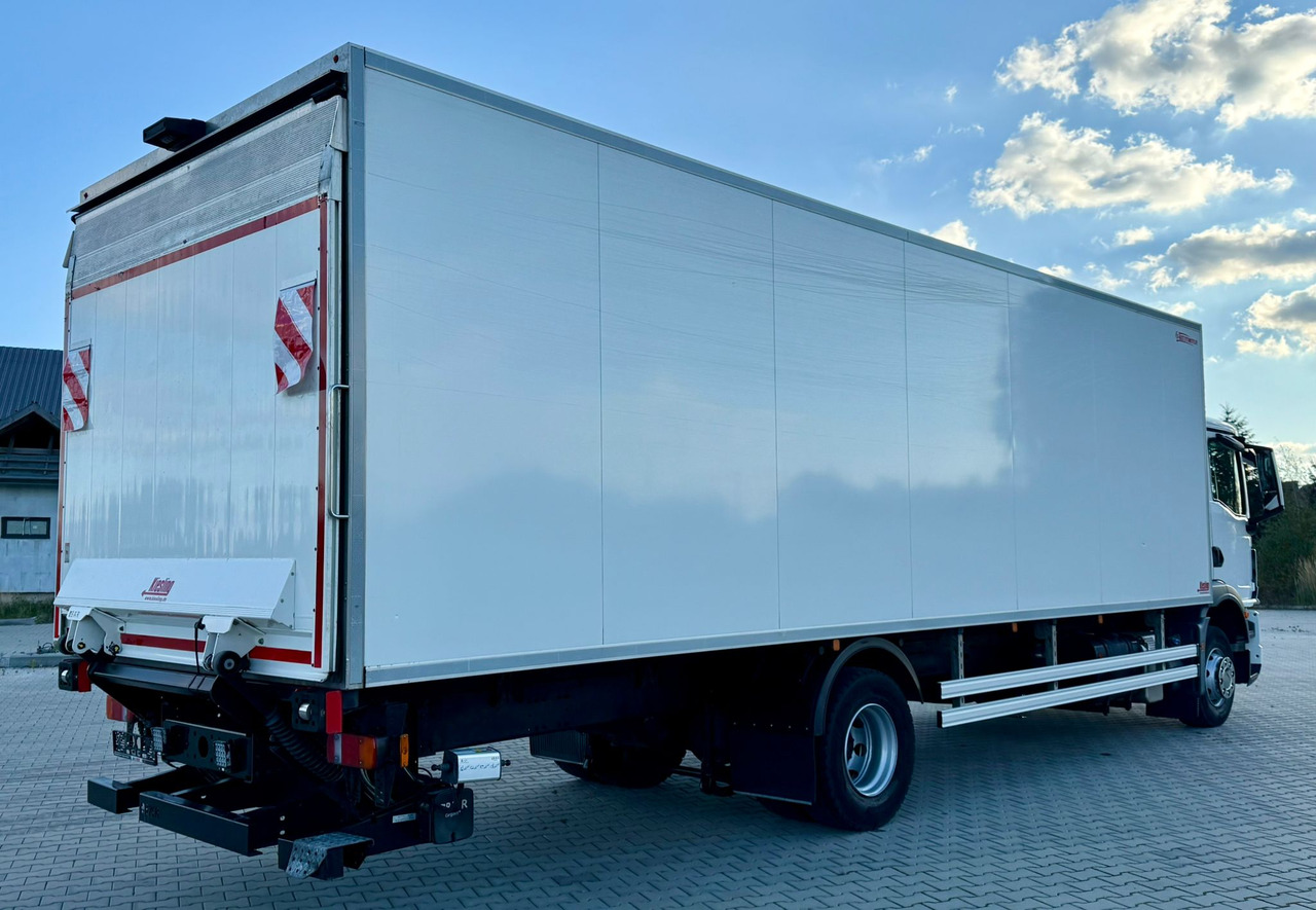 MAN TGM 15.290 / CHŁODNIA / WINDA / 8.3 M DŁUGOŚCI / 20 EUROPALET / THERMO KING / +30/-30 / AUTOMAT / 2021 ROK / SERWISOWANY - شاحنة ذات مبرد: صورة 3 MAN TGM 15.290 / CHŁODNIA / WINDA / 8.3 M DŁUGOŚCI / 20 EUROPALET / THERMO KING / +30/-30 / AUTOMAT / 2021 ROK / SERWISOWANY - شاحنة ذات مبرد: صورة 3
