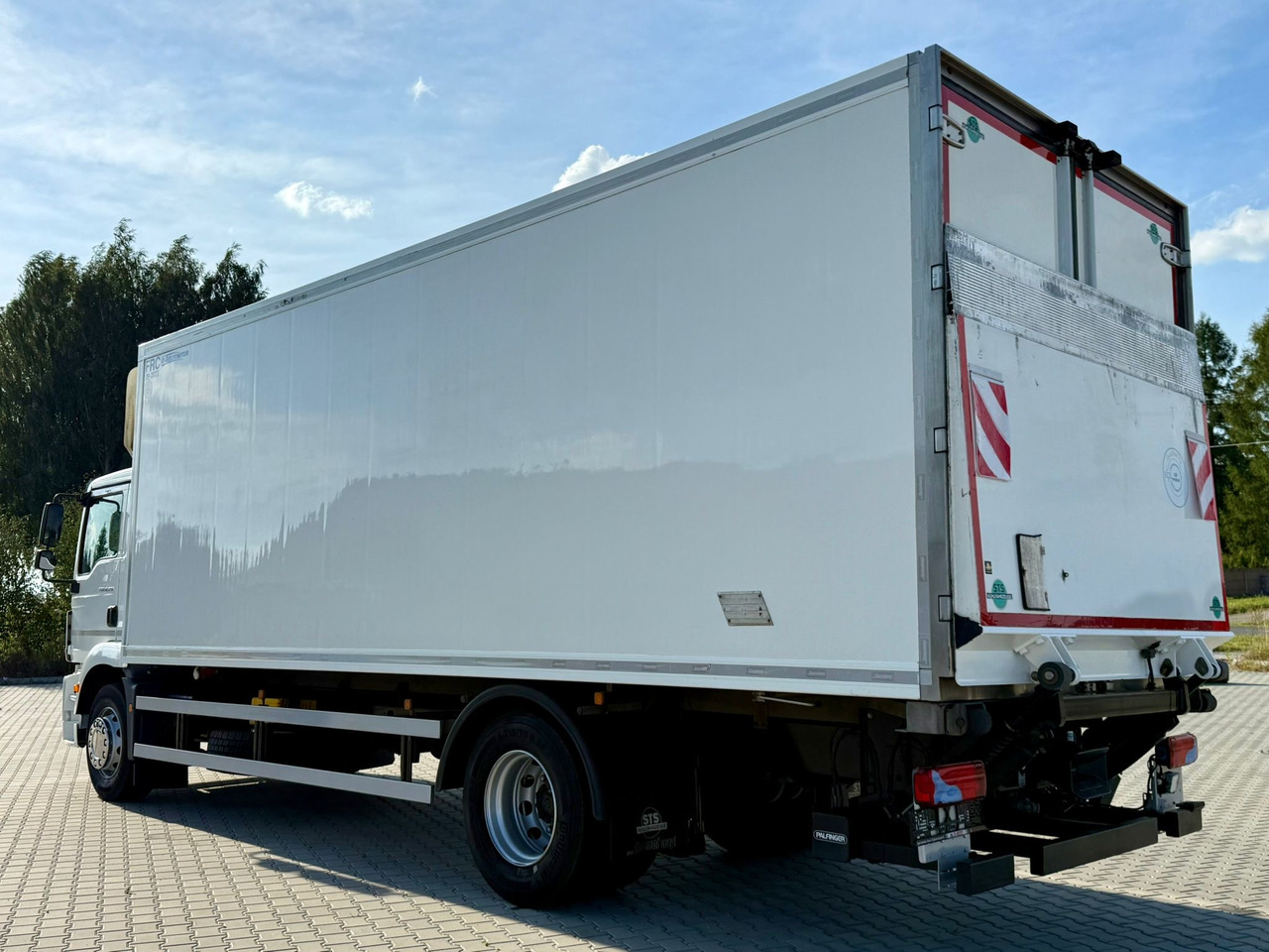 MAN TGM 18.290 / CHŁODNIA / WINDA / 18 PALET / AUTOMAT / NISKI PRZEBIEG / 2017 - شاحنة ذات مبرد: صورة 5 MAN TGM 18.290 / CHŁODNIA / WINDA / 18 PALET / AUTOMAT / NISKI PRZEBIEG / 2017 - شاحنة ذات مبرد: صورة 5
