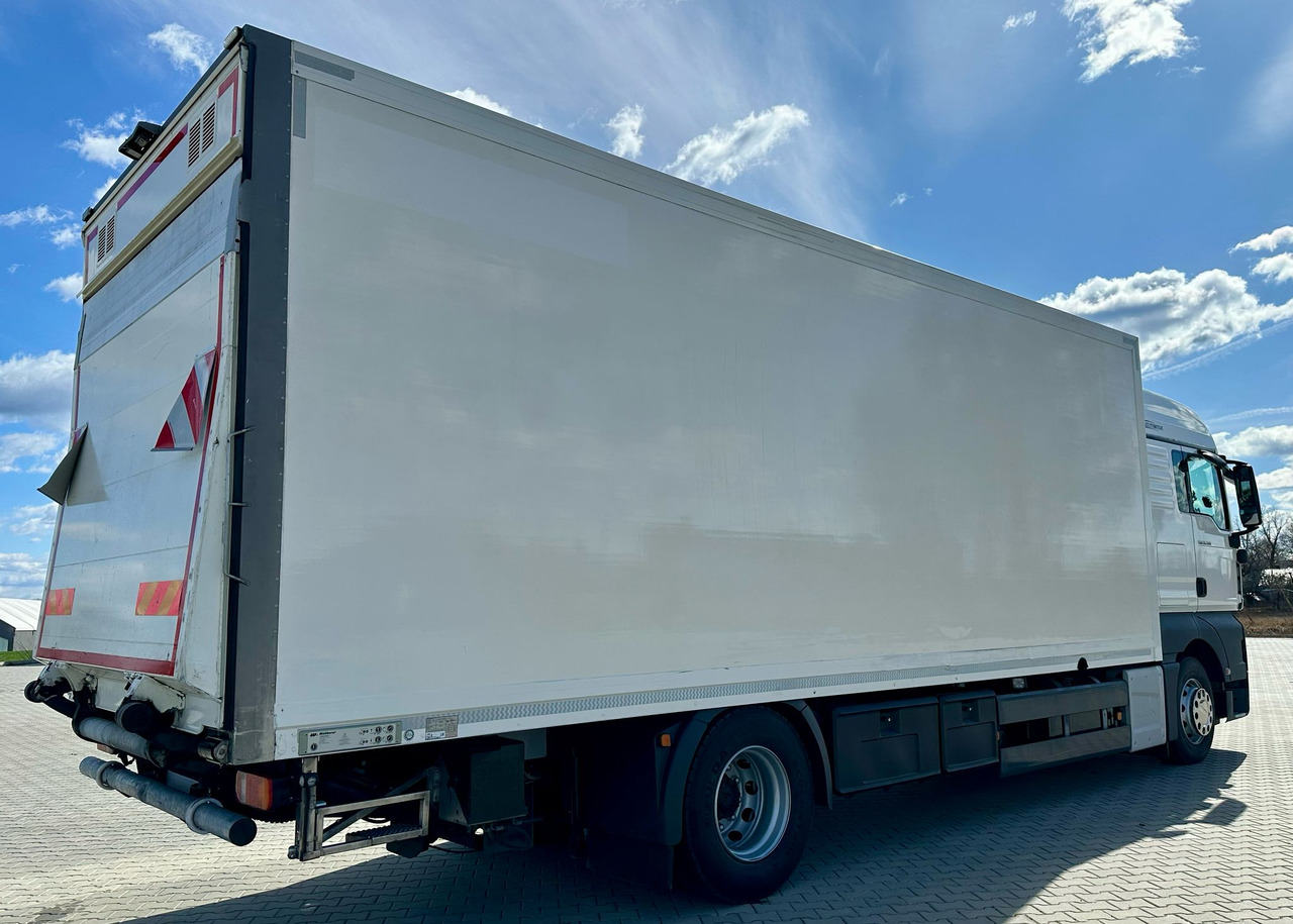 MAN TGX 18.360 / CHŁODNIA / WINDA / AUTOMAT / 19 EUROPALET / THERMO KING / SYPIALKA / SPROWADZONY - شاحنة ذات مبرد: صورة 4 MAN TGX 18.360 / CHŁODNIA / WINDA / AUTOMAT / 19 EUROPALET / THERMO KING / SYPIALKA / SPROWADZONY - شاحنة ذات مبرد: صورة 4