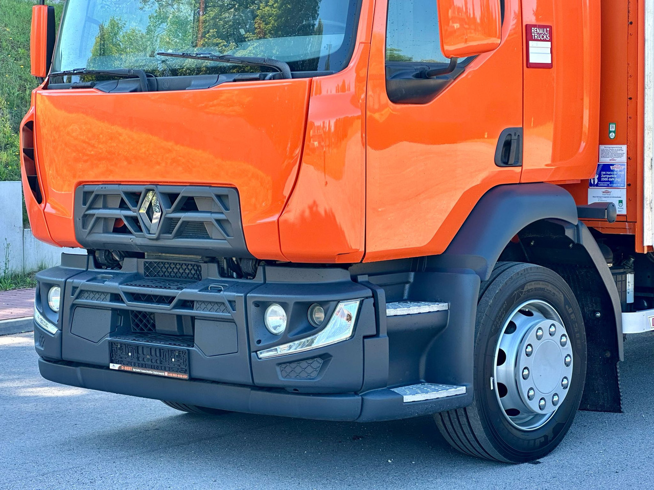 شاحنة ذات ستائر جانبية RENAULT D 18 / 280 / FIRANKA / WINDA / 8.6 M DŁUGOŚCI / 21 EUROPALET / NOWE OPONY / ŁADOWNOŚĆ 9.380 KG / AUTOMAT / SERWISOWANA / SPROWADZONA: صورة 8