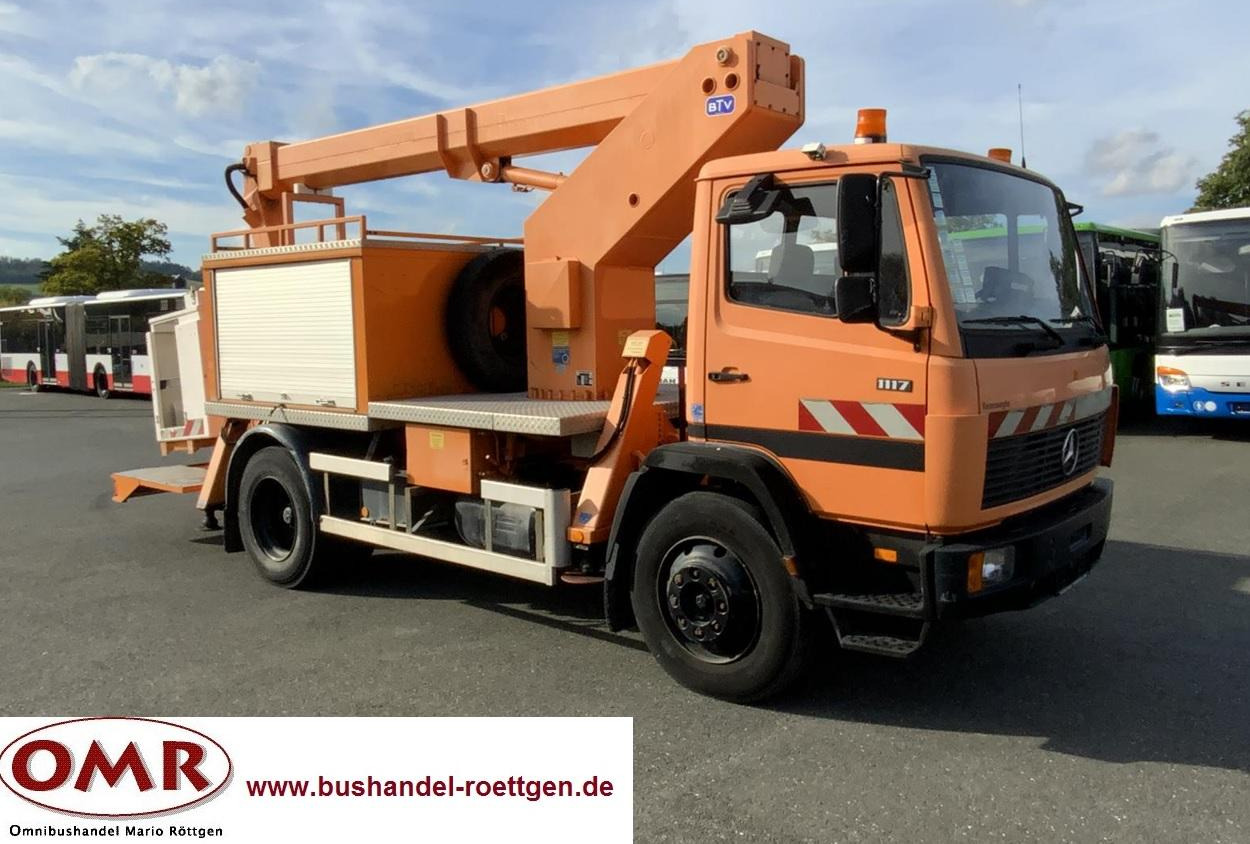 Mercedes-Benz 1117 - منصة محمولة مثبتة على الشاحنة: صورة 1 Mercedes-Benz 1117 - منصة محمولة مثبتة على الشاحنة: صورة 1