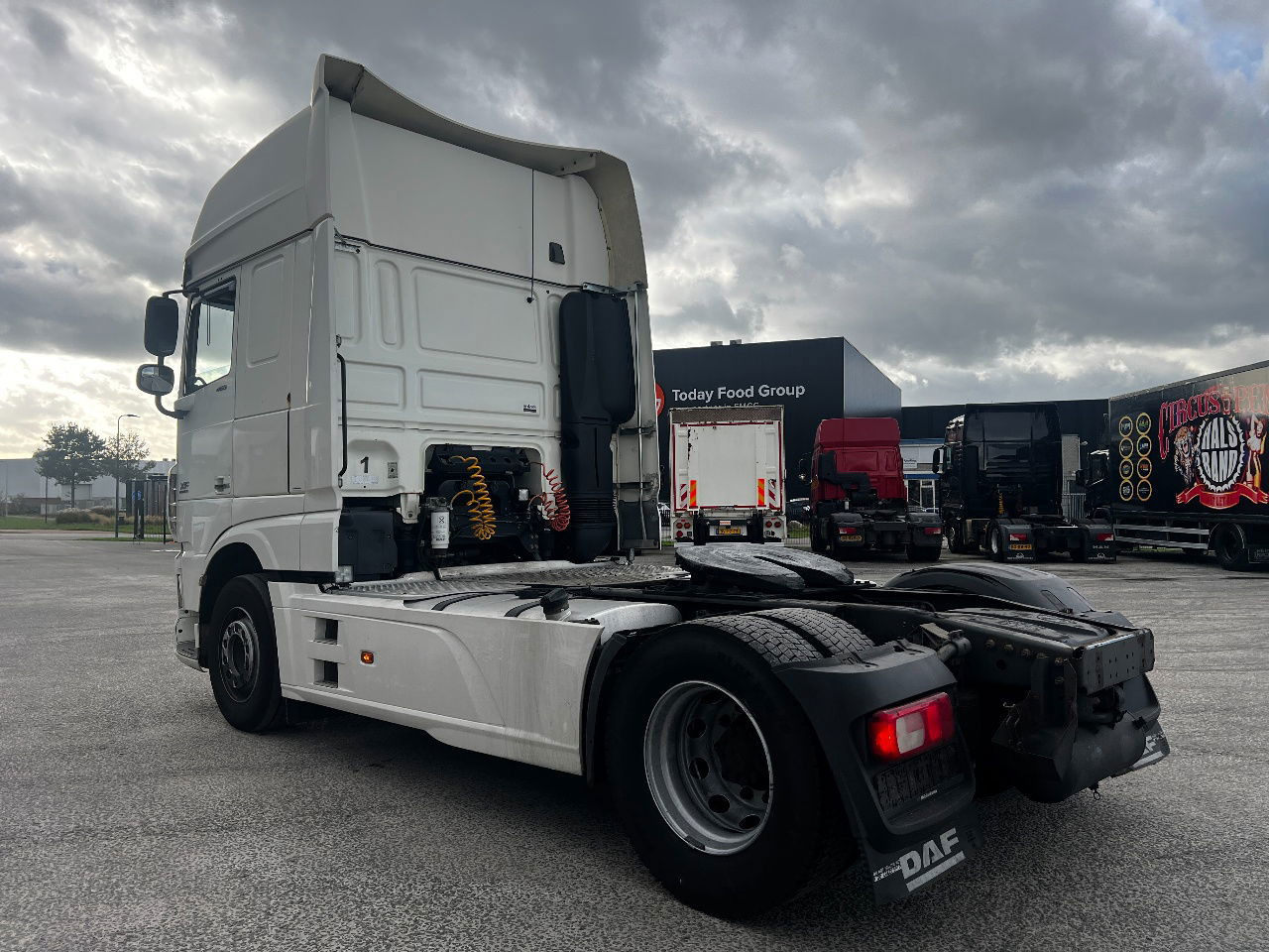 DAF XF 460 SSC, Retarder, Full spoiler - رأس تريلا: صورة 4 DAF XF 460 SSC, Retarder, Full spoiler - رأس تريلا: صورة 4