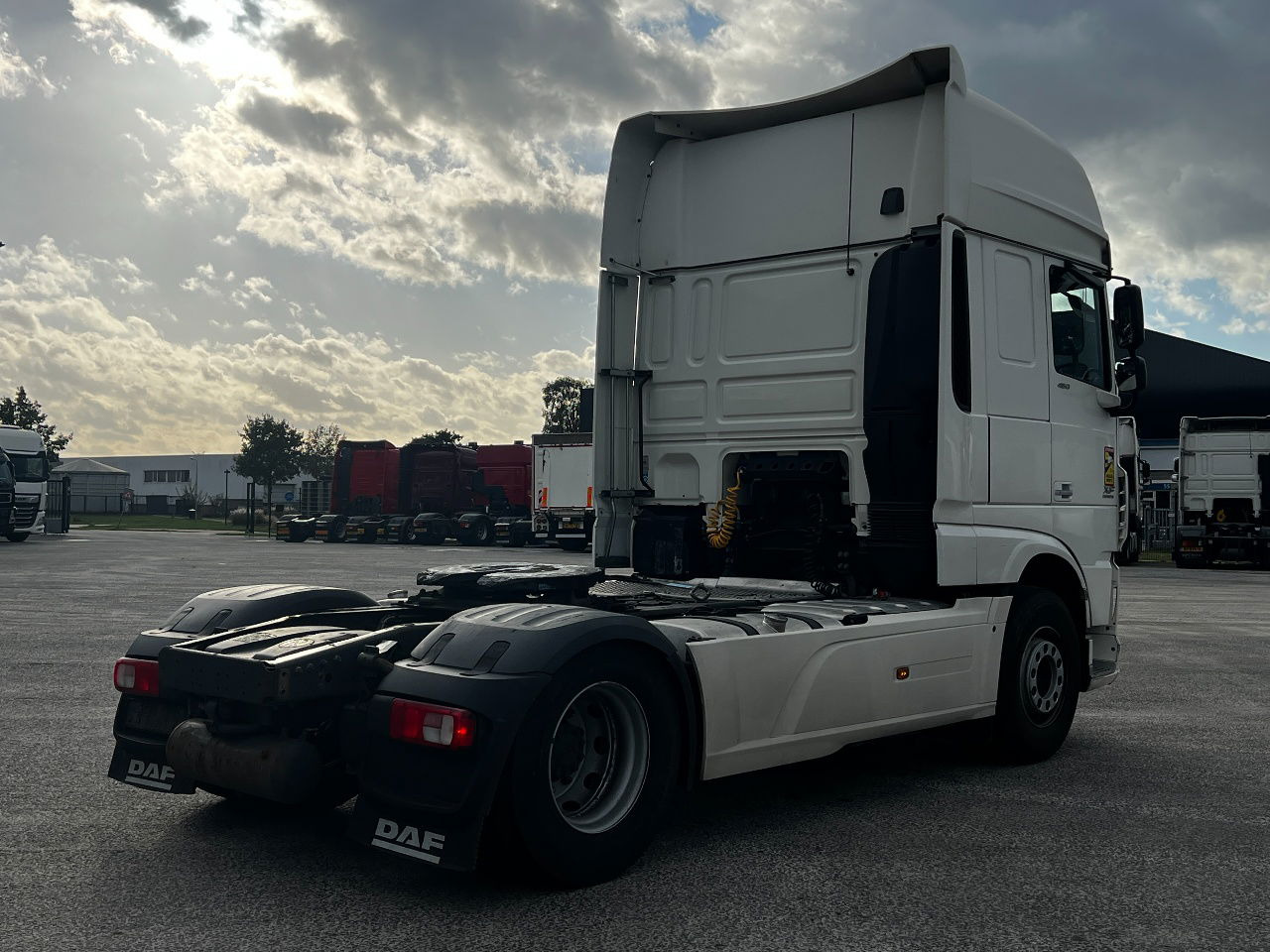 DAF XF 460 SSC, Retarder, Full spoiler - رأس تريلا: صورة 3 DAF XF 460 SSC, Retarder, Full spoiler - رأس تريلا: صورة 3