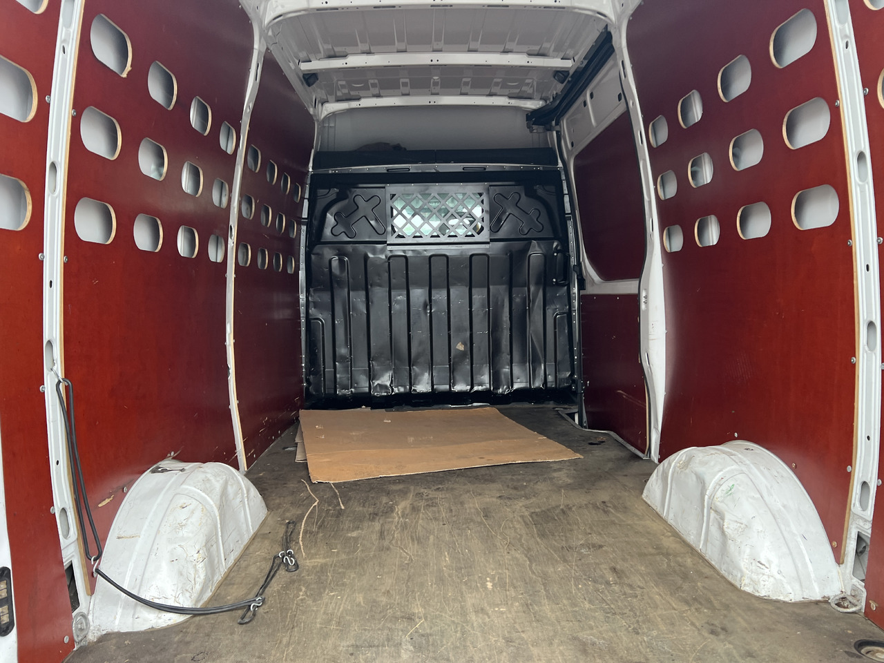 Iveco Daily 35S12 Euro 6, AUT - فان: صورة 5 Iveco Daily 35S12 Euro 6, AUT - فان: صورة 5